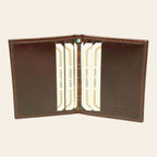 Porta carte in pelle marrone RFID con tasche per carte e logo centrale, vista frontale
