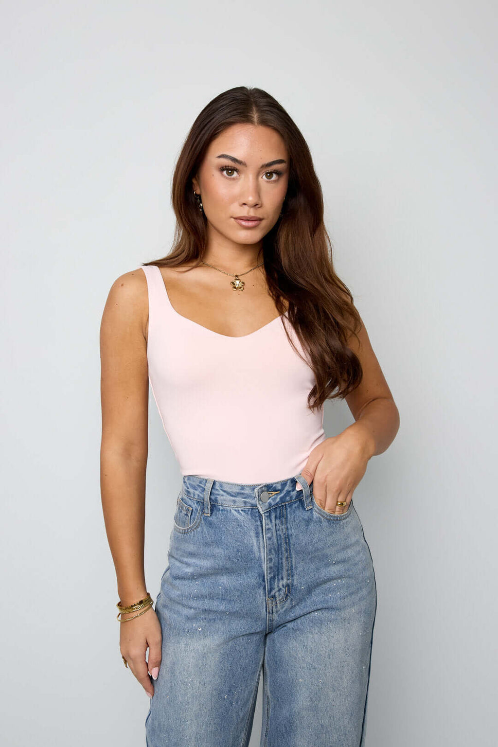 Top da donna con scollo a U, spalline larghe, colore rosa