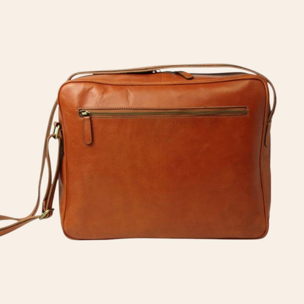 Borsa messenger Vetrina Fiorentina in vacchetta color cuoio con tracolla regolabile e tasca posteriore con zip