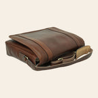 Borsa messenger Vetrina Fiorentina in vitello morbido color castagna con tracolla regolabile e dettagli artigianali