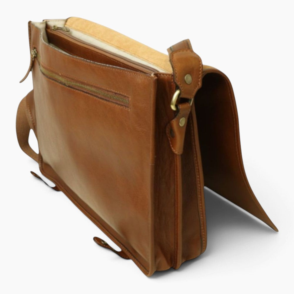 Borsa messenger artigianale Vetrina Fiorentina in pelle di vitello color castagna con pattina e tracolla regolabile