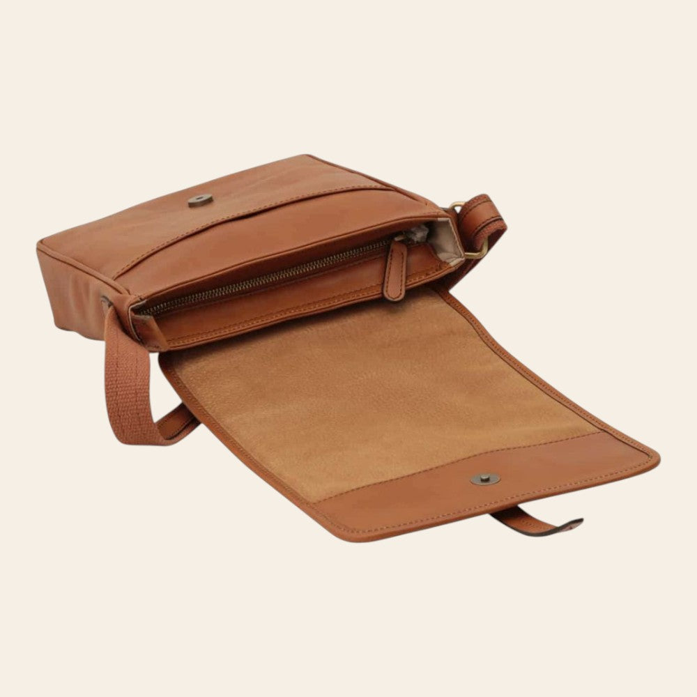 Borsa messenger Vetrina Fiorentina in pelle di vitello pieno fiore color coloniale con chiusura a calamita e zip