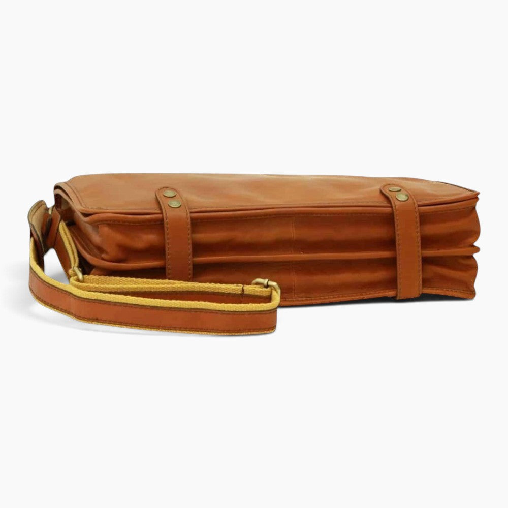 Borsa messenger Vetrina Fiorentina in pelle di vitello color coloniale con tracolla regolabile e dettagli artigianali