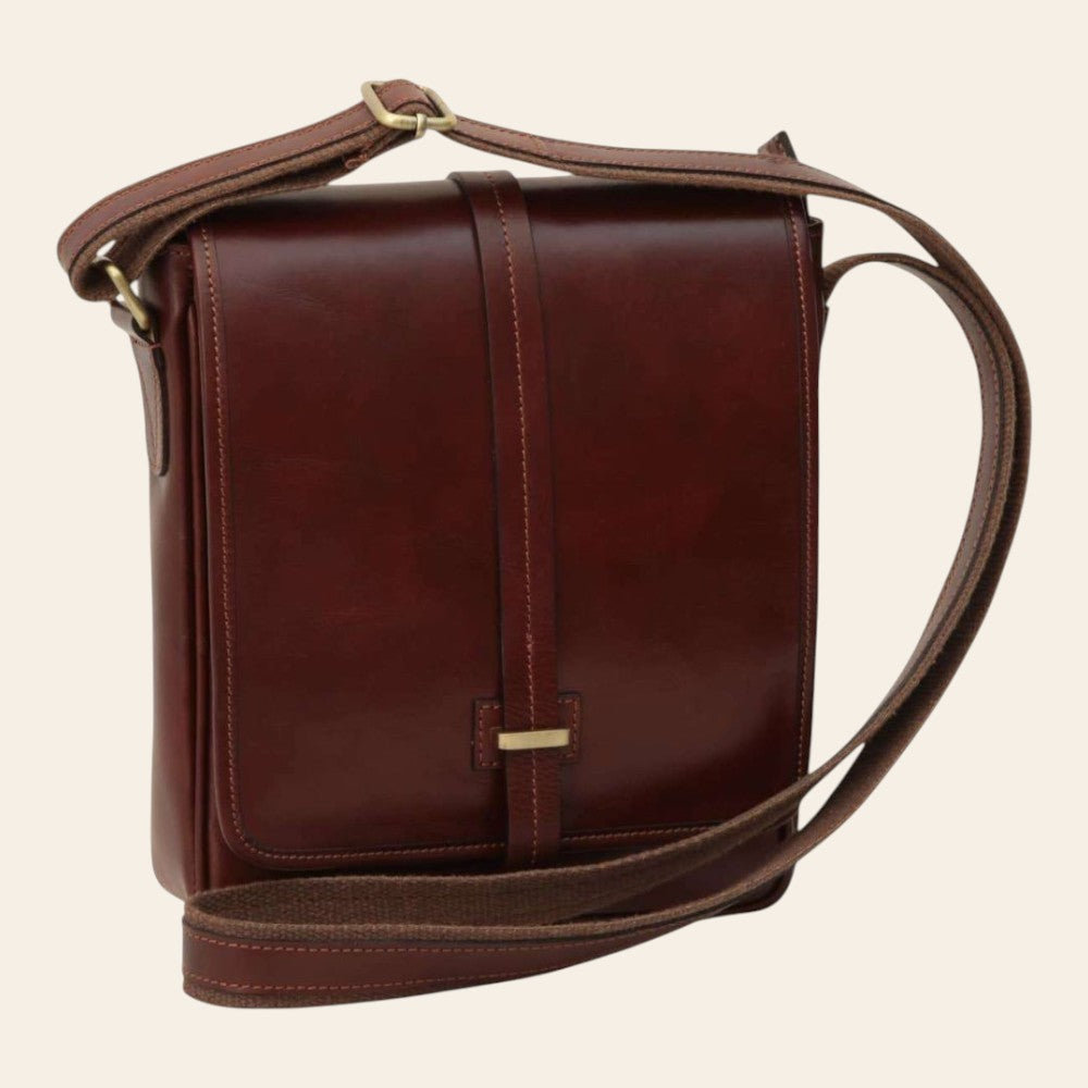 Borsa messenger Vetrina Fiorentina in pelle di vitello marrone con tracolla regolabile e chiusura magnetica
