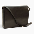 Borsa messenger Vetrina Fiorentina in pelle di vitello pieno fiore nera con tracolla regolabile e chiusura a patta