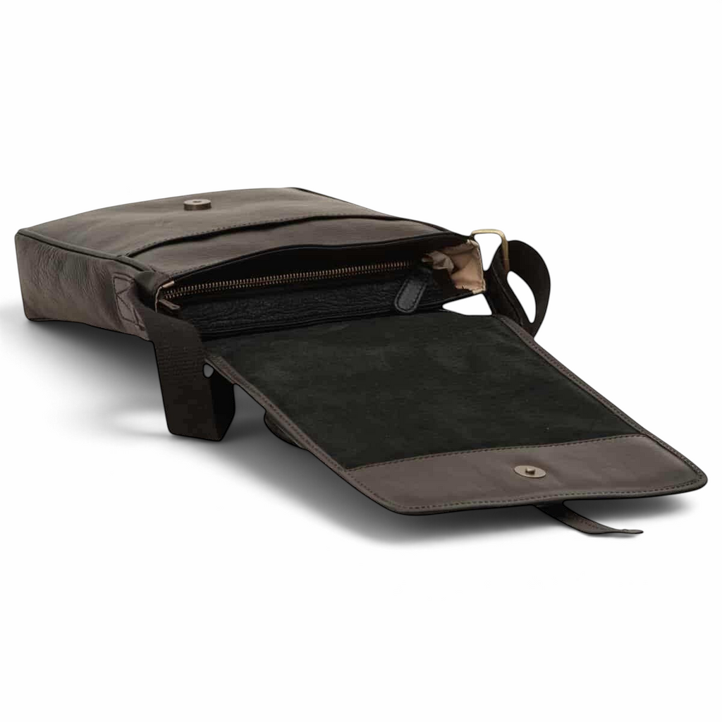 Borsa messenger Vetrina Fiorentina in pelle di vitello nera con pattina aperta e scomparti interni organizzati