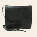 Borsa messenger Vetrina Fiorentina in pelle di vitello nero pieno fiore con tracolla regolabile e chiusura a patta