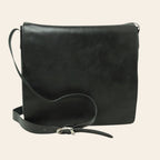 Borsa messenger Vetrina Fiorentina in pelle di vitello nero pieno fiore con tracolla regolabile e chiusura a patta