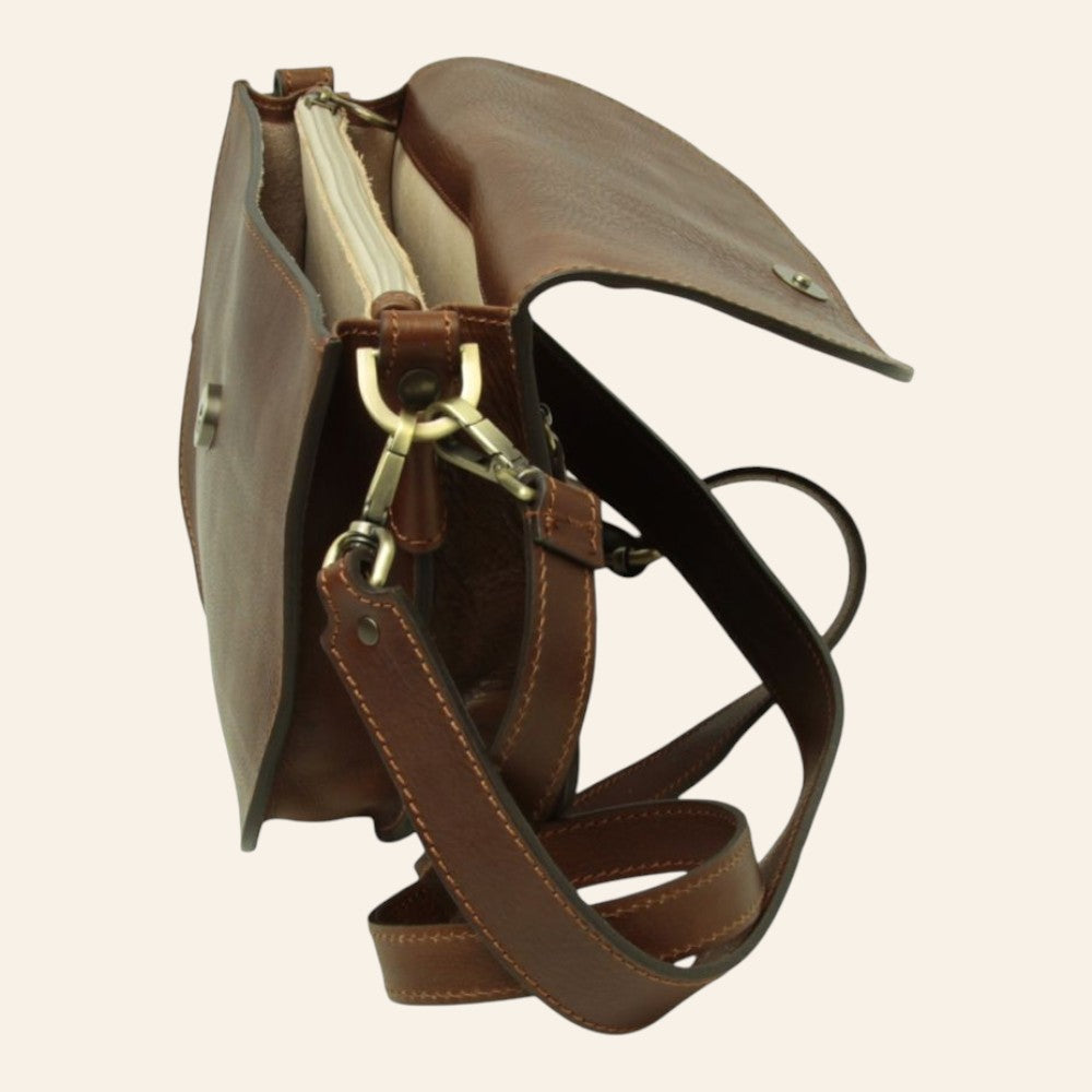 Borsa a tracolla Vetrina Fiorentina in pelle di vitello pieno fiore color castagna con chiusura magnetica e tracolla