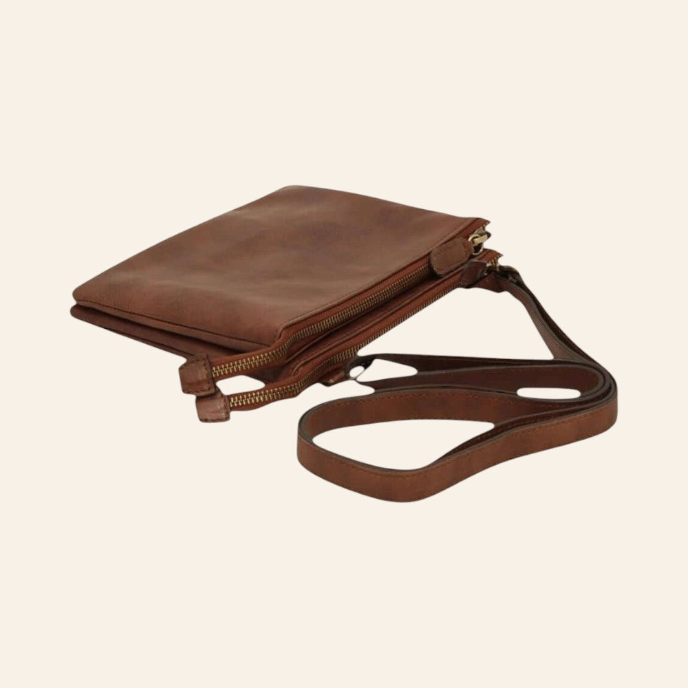 Borsa a tracolla Vetrina Fiorentina in pelle di vitello marrone, vista frontale dall'alto con due scomparti con zip e tracolla