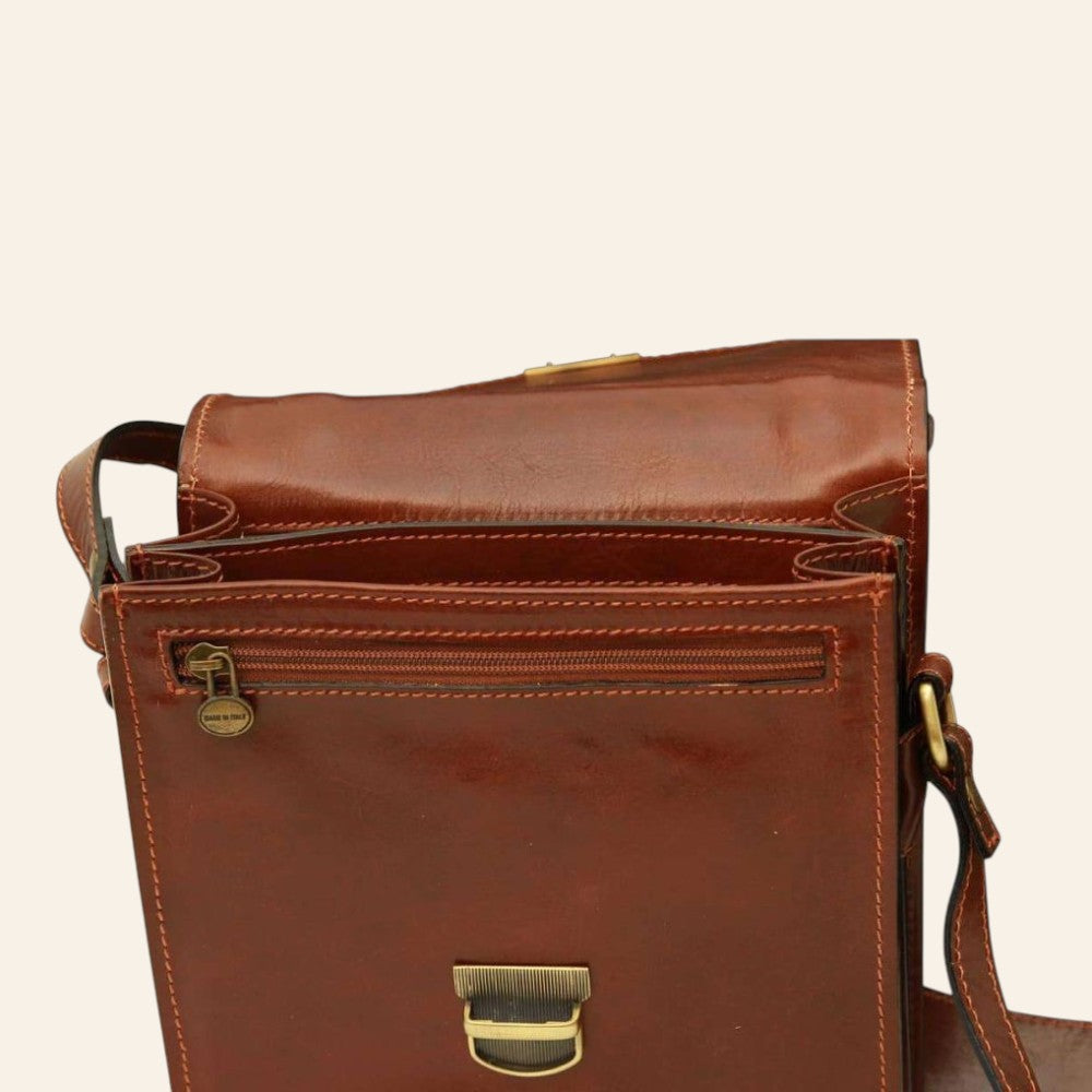 Borsa a tracolla Vetrina Fiorentina in pelle di vitello marrone con scomparti interni e chiusura a clip