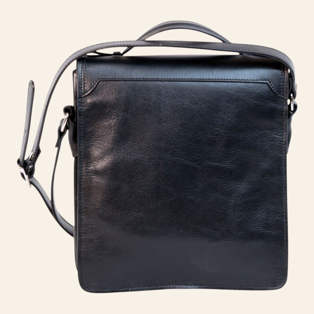 Borsa a tracolla Vetrina Fiorentina artigianale in pelle di vitello nera con tracolla regolabile e chiusura a clip