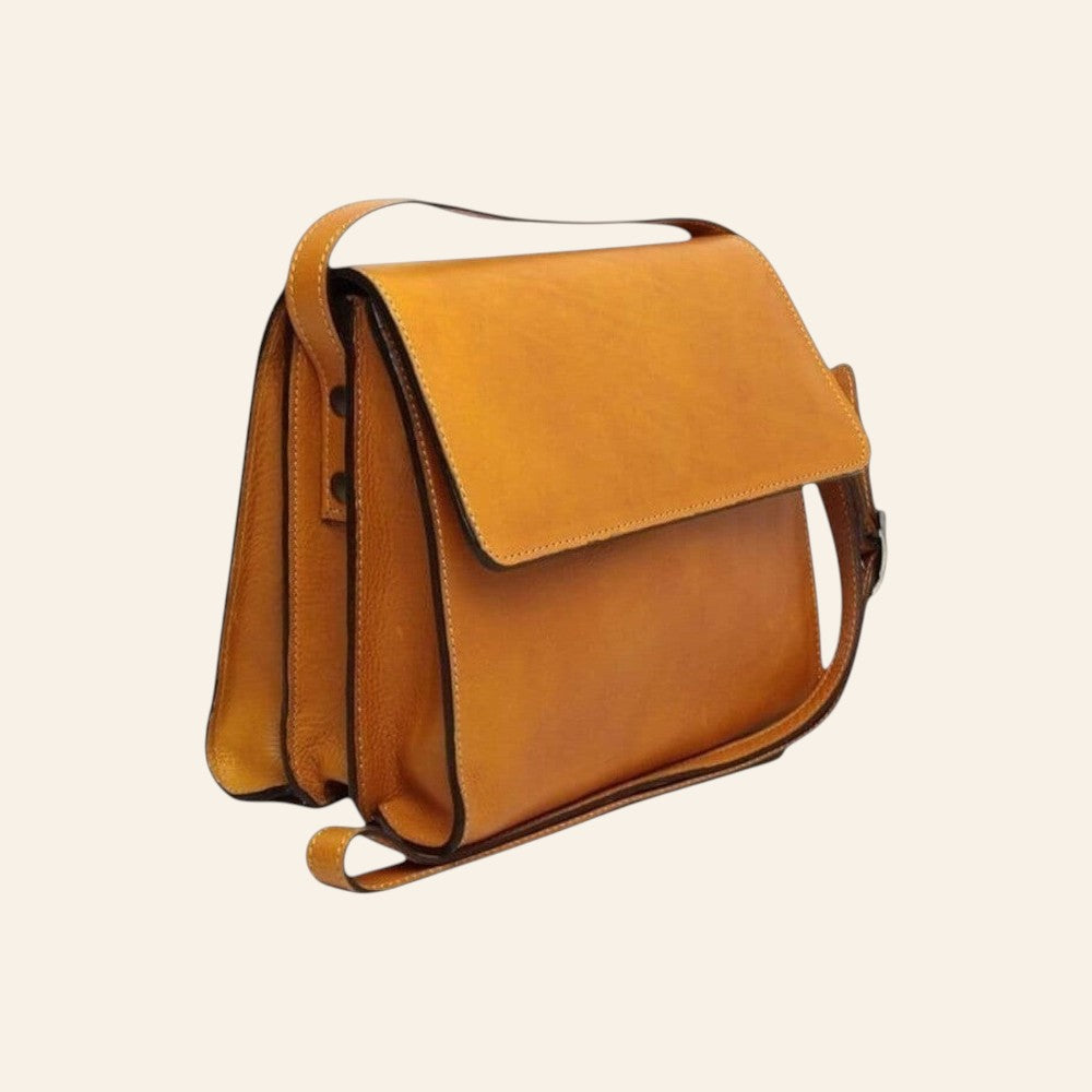 Borsa a tracolla Vetrina Fiorentina in pelle di vitello pieno fiore color ocra con design artigianale a tre scomparti