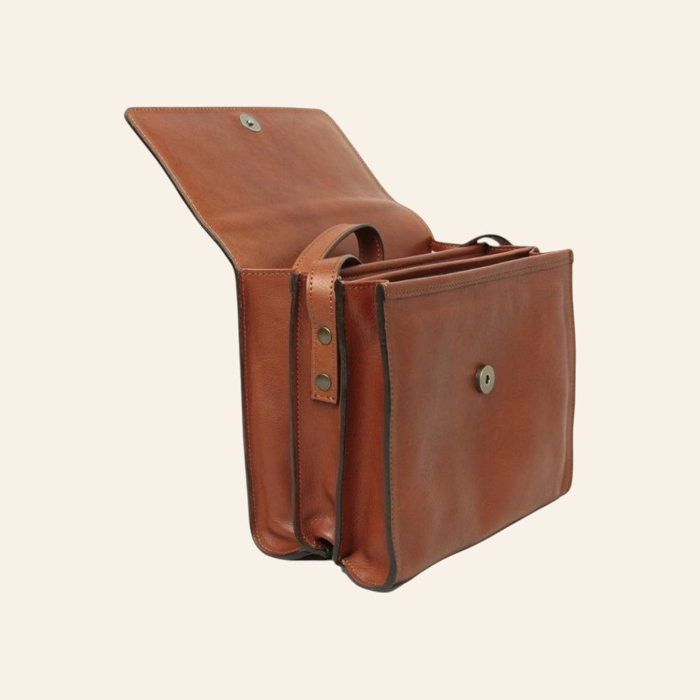 Borsa a tracolla Vetrina Fiorentina in pelle di vitello color teak con tre scomparti e chiusura a bottone magnetico