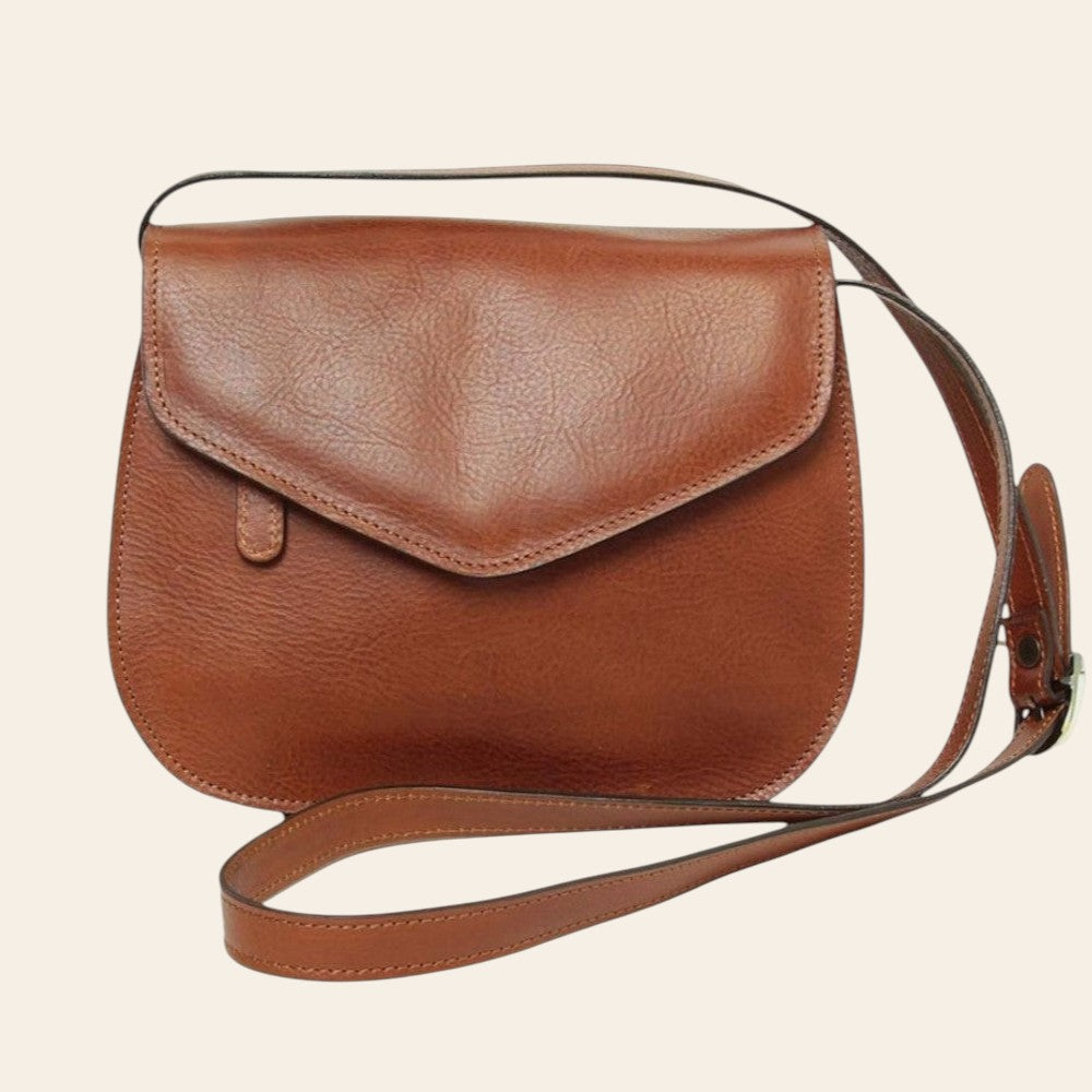 Borsa a tracolla Vetrina Fiorentina in pelle di vitello pieno fiore color teak con patta e tracolla regolabile