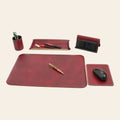 Set da scrivania Vetrina Fiorentina in pelle di vitello rosso, include sottomano, portapenne, vuotatasche e supporto