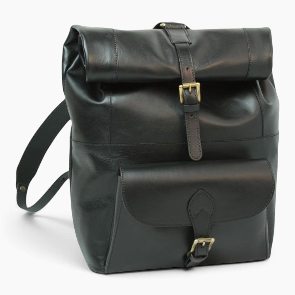 Zaino porta laptop Vetrina Fiorentina in pelle di vitello pieno fiore nera con chiusura a fibbia e tasca frontale