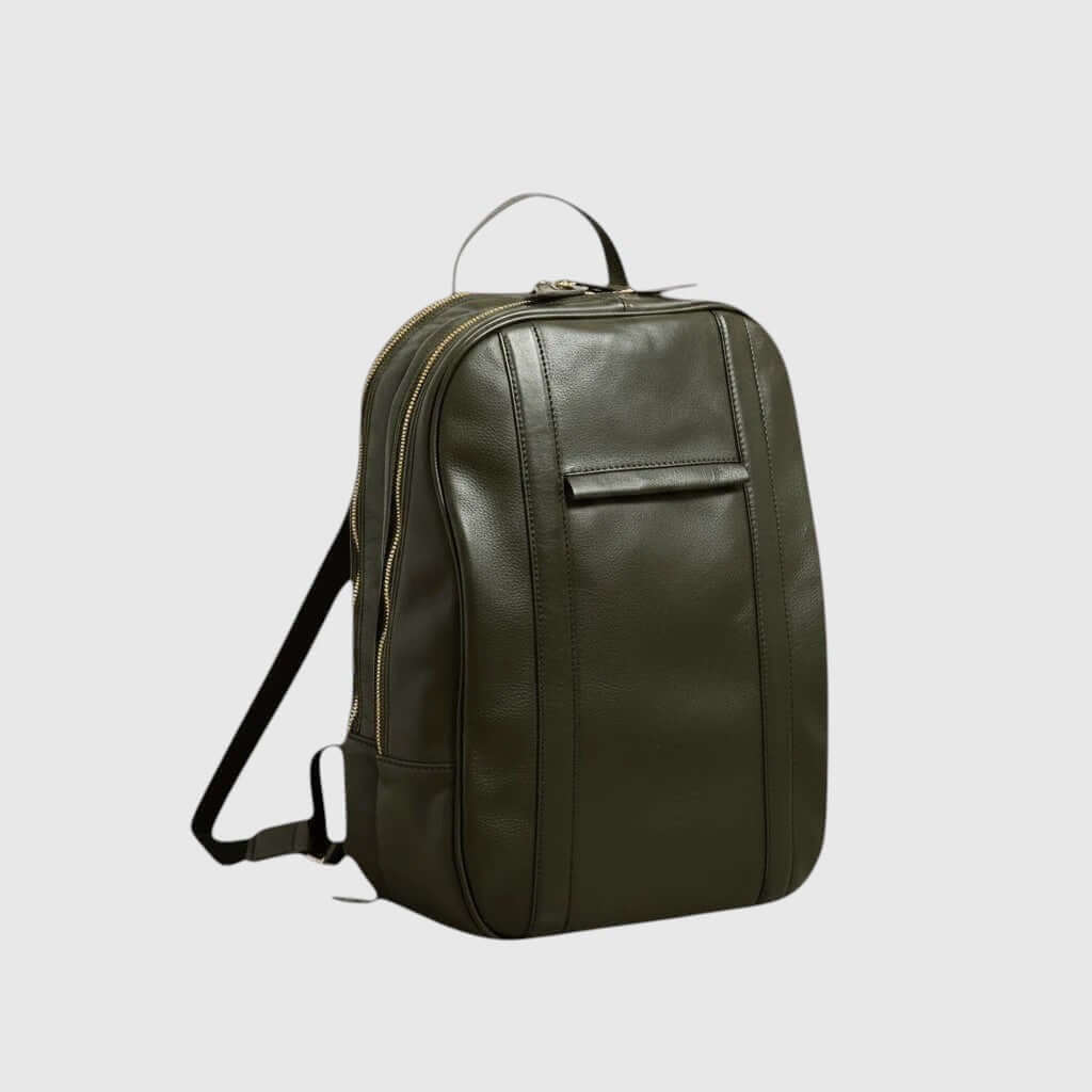 Zaino in pelle verde scuro con fascia trolley e manico superiore ad anello